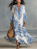 Amelia | Blue and white V-neck kaftan with porcelain-style print