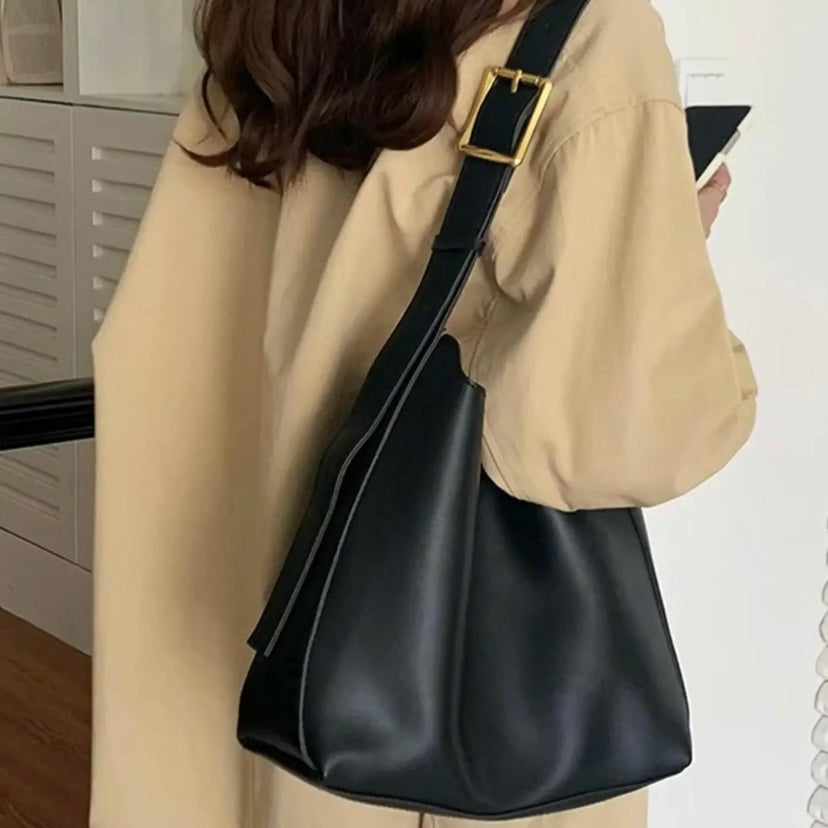Winnie | Timeless Shoulder Bag