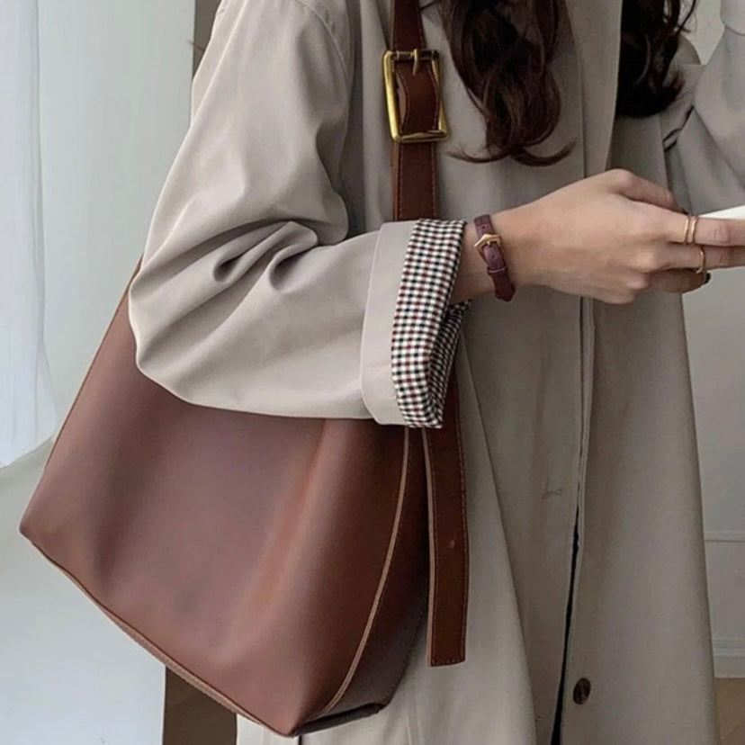 Winnie | Timeless Shoulder Bag