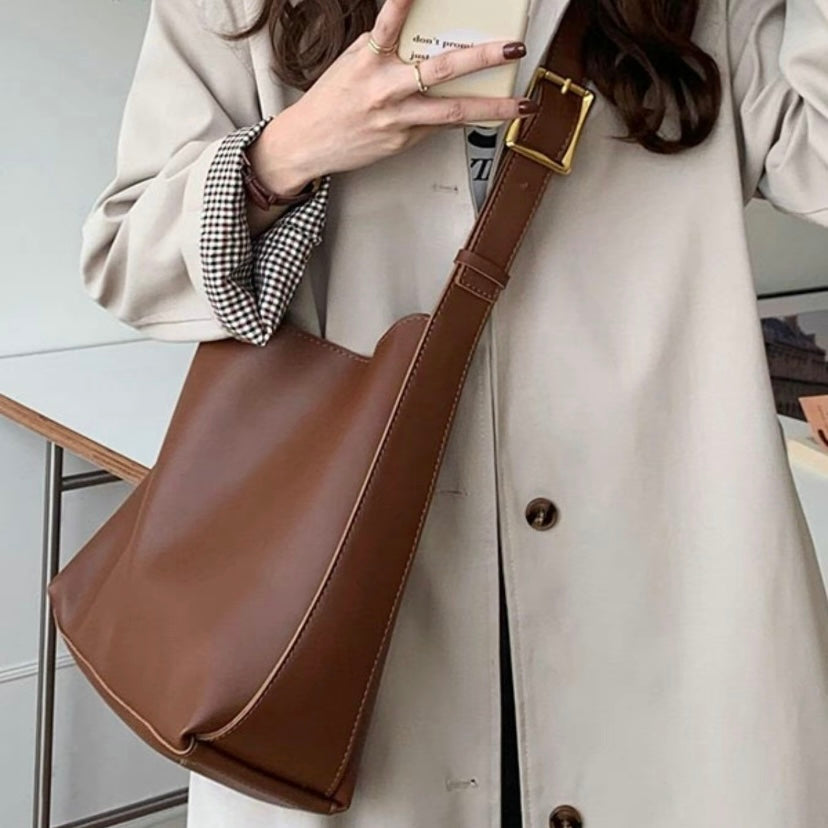 Winnie | Timeless Shoulder Bag