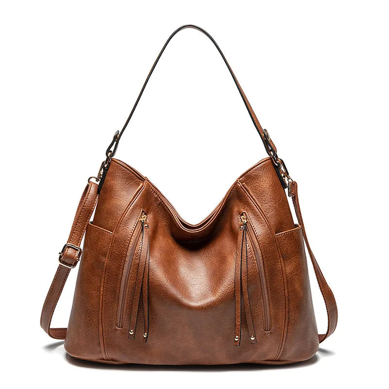 Winnie | Fringed Shoulder Bag with Timeless Appeal
