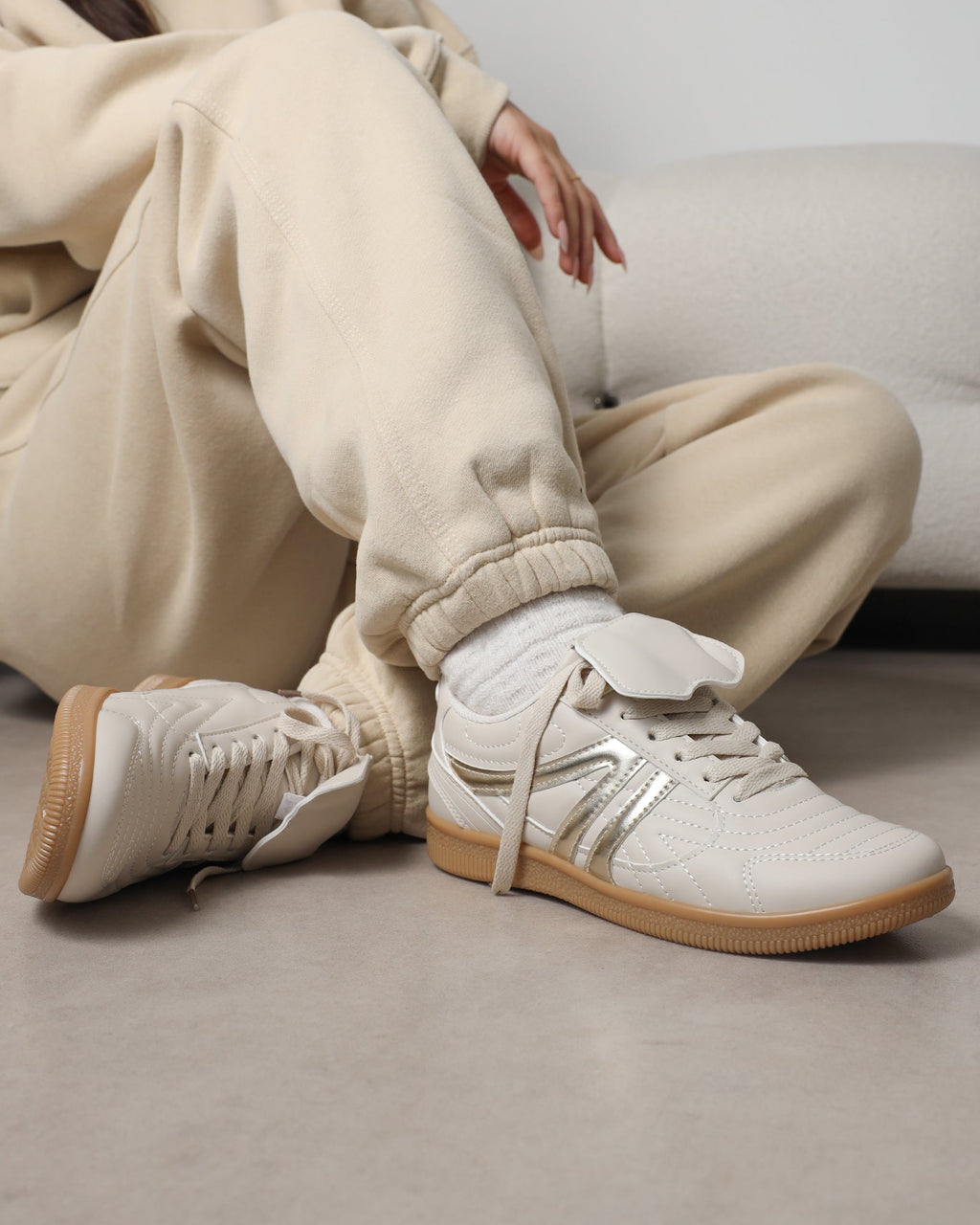 Harri Beige Trainers