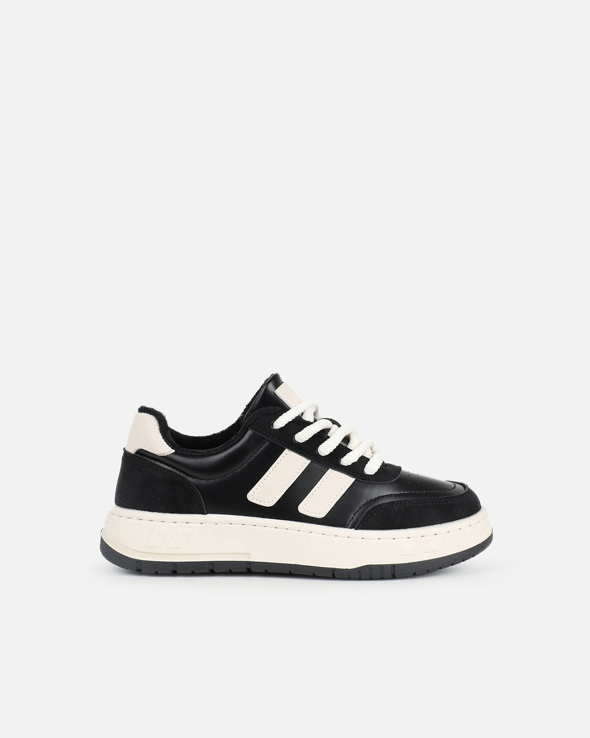 Sensation Black Trainers