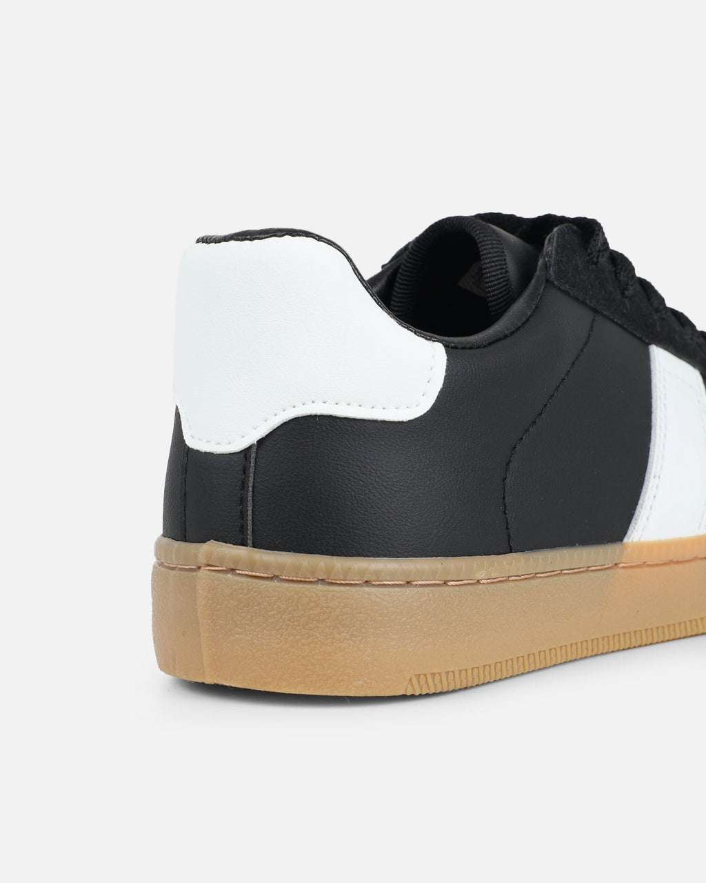 Siesta Black Trainers